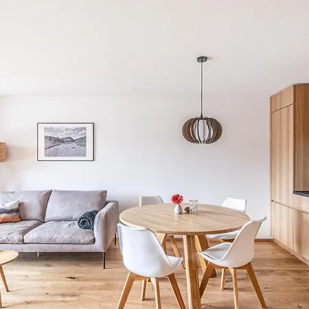 アパート Huus123