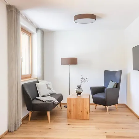 Apartment Huus123 *